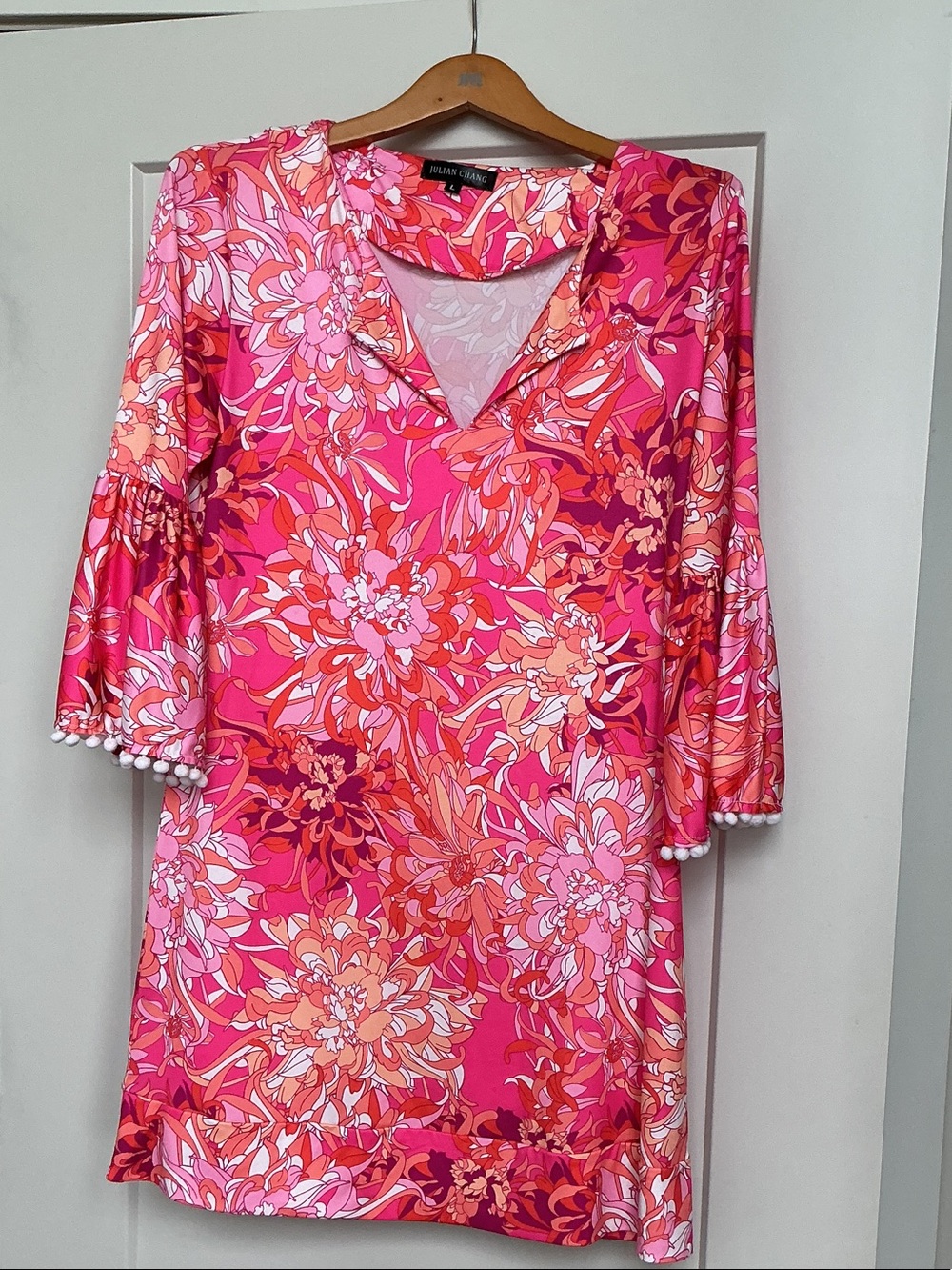 Julian Chang Pink Floral V-Neck Shift Dress